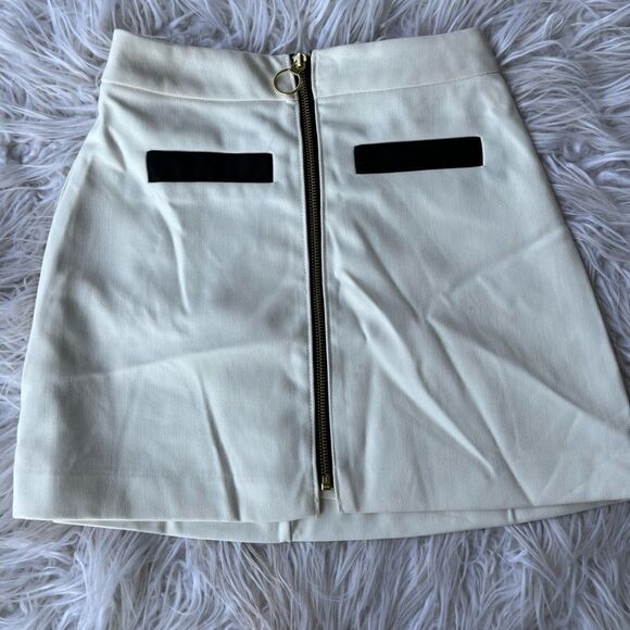 Express 💫mini skirt 💫- size 00 - Picture 1 of 6